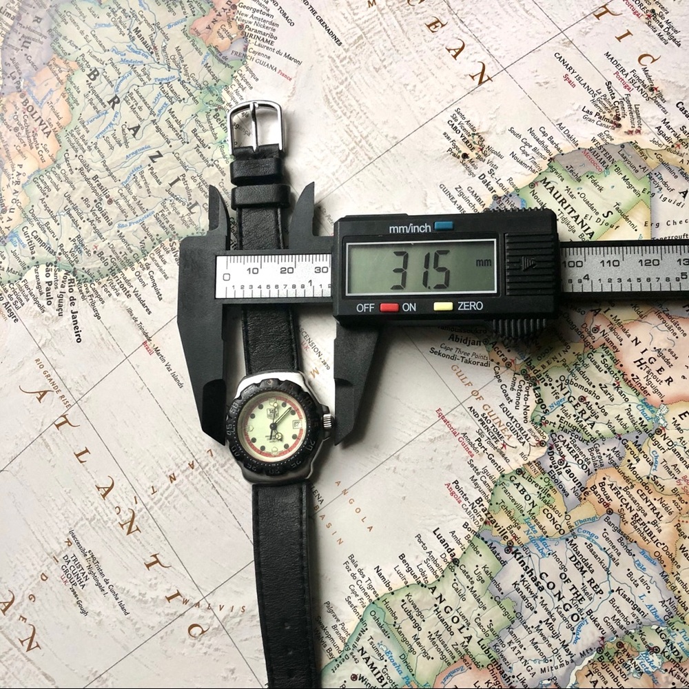 Tag Heuer 371.508 Formula 1 Professional 200 Meter - Picture 3 of 14